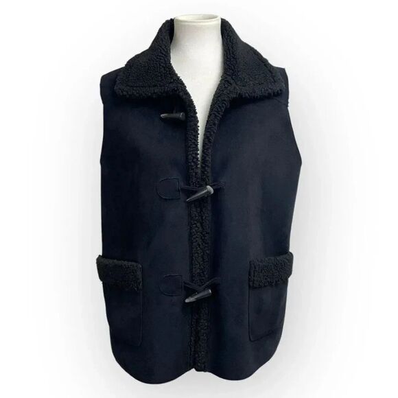 Jones New York Black Faux Suede Vest, toggle button. Women's XL, faux sherpa - Picture 9 of 14
